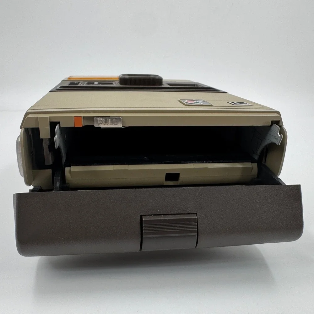 Kodak Partyflash Instant‎ Camera Vintage Tan Brown Made in USA Electronic Flash